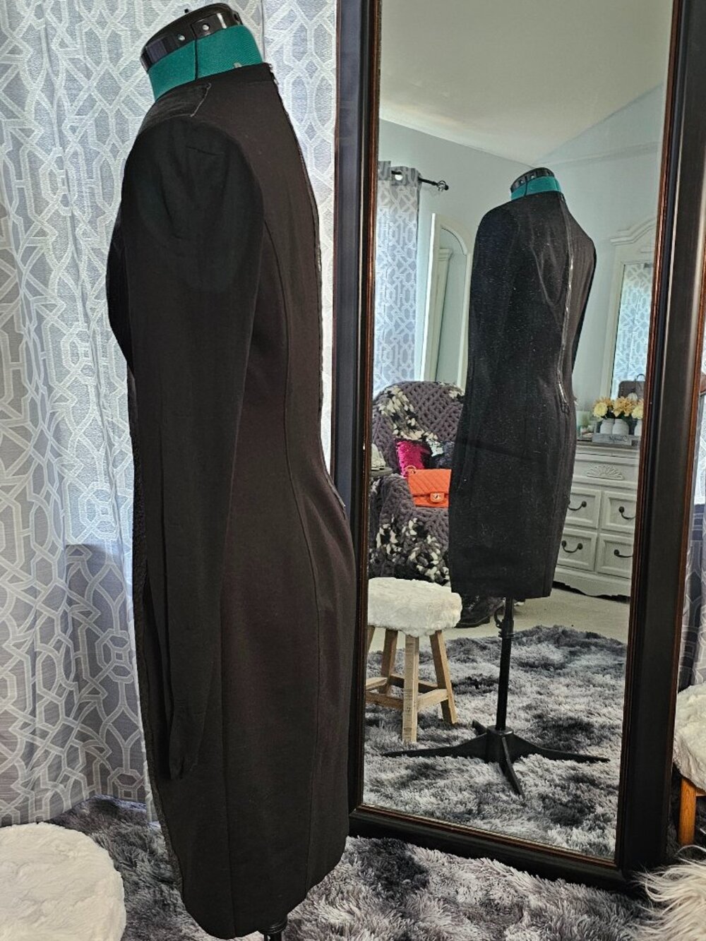 Elie Tahari Shelby Mixed Media Leather & Calf Hair Sheath Dress – Size 6 - Picture 2 of 9